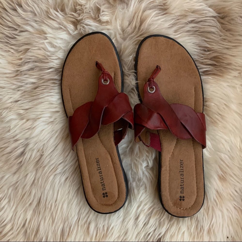 Naturalizer Red Leather Thong Sandal 9.5